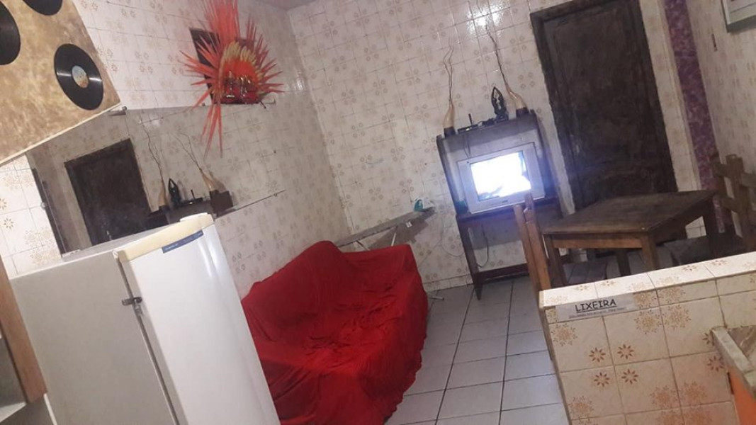 Imagem 6 da galeria do anúncio: VAGA EM REPUBLICA MASC E FEM / ALOJAMENTO / CONCURSEIROS