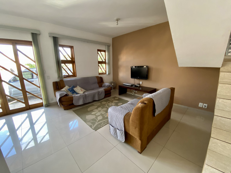 Imagem 9 da galeria do anúncio: Aluga-se quarto em casa mobiliada