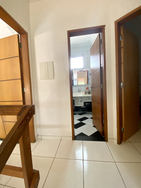 Imagem 6 da galeria do anúncio: Aluga-se quarto em casa mobiliada