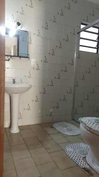 Imagem 6 da galeria do anúncio: Quarto mobiliado prox. a UNIGRAN