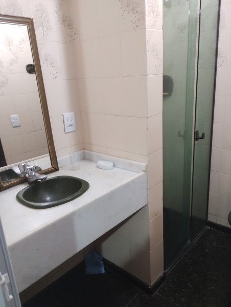 Imagem 17 da galeria do anúncio: Apartamento agronomica privativo (  reforma em andamento)