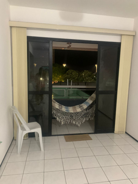 Imagem 10 da galeria do anúncio: Quarto  top c/banheiro exclusivo em apto à 100 mts Beira Mar