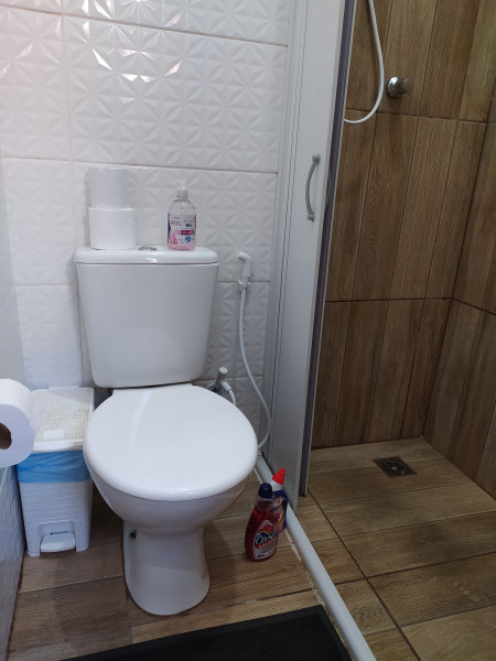 Imagem 15 da galeria do anúncio: Lindo Quarto INDIVIDUAL  no Casarão em Santos