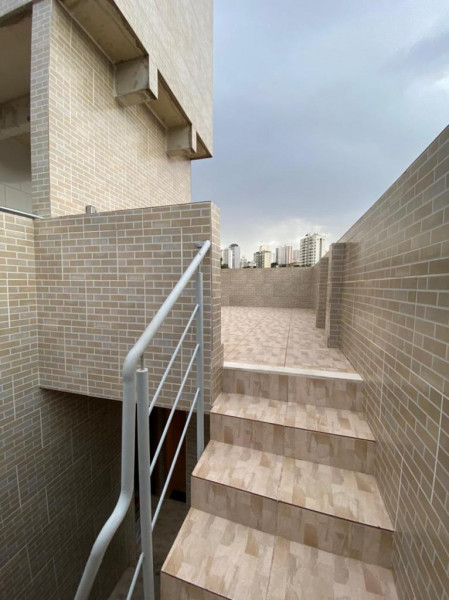 Imagem 6 da galeria do anúncio: Alugo quartos com Banheiro.