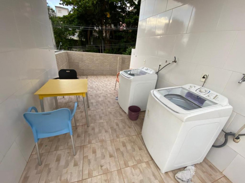 Imagem 3 da galeria do anúncio: Alugo quartos com Banheiro.