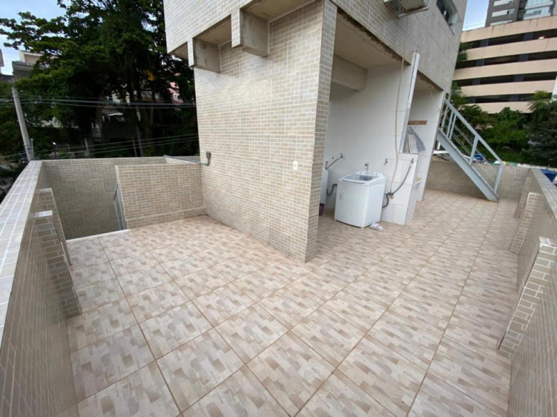 Imagem 5 da galeria do anúncio: Alugo quartos com Banheiro.