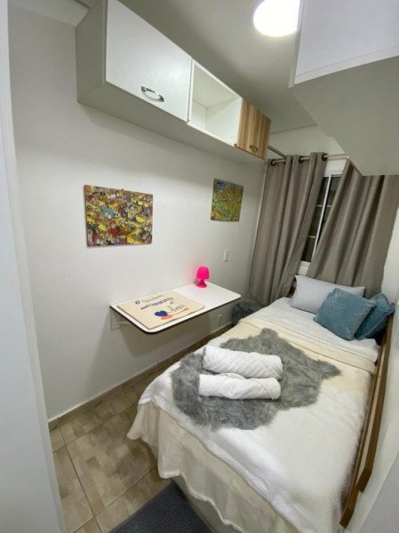 Imagem 13 da galeria do anúncio: Alugo quartos com Banheiro.