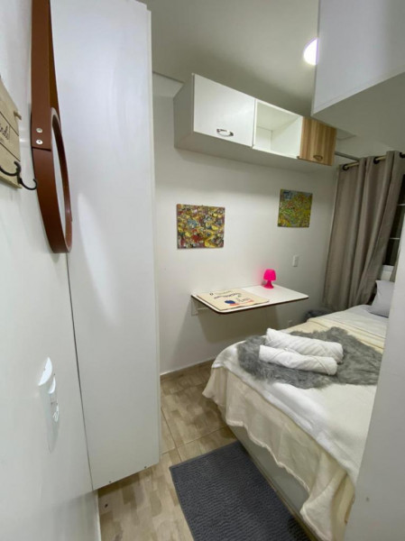 Imagem 14 da galeria do anúncio: Alugo quartos com Banheiro.