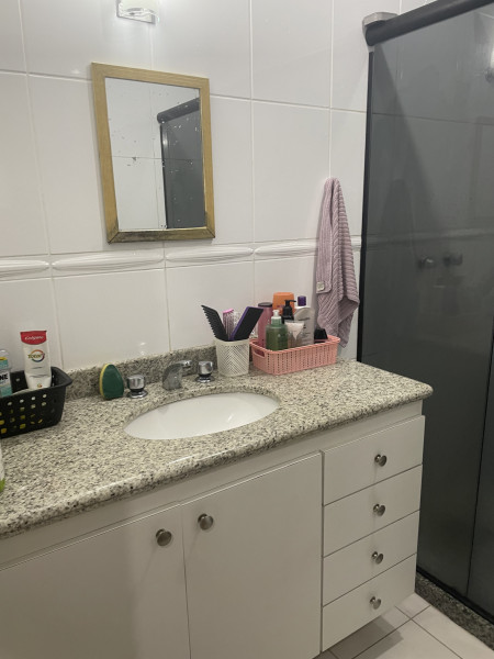 Imagem 8 da galeria do anúncio: QUARTO INDIVIDUAL PARA MOÇAS TRABALHE FORA SEM VÍCIOS