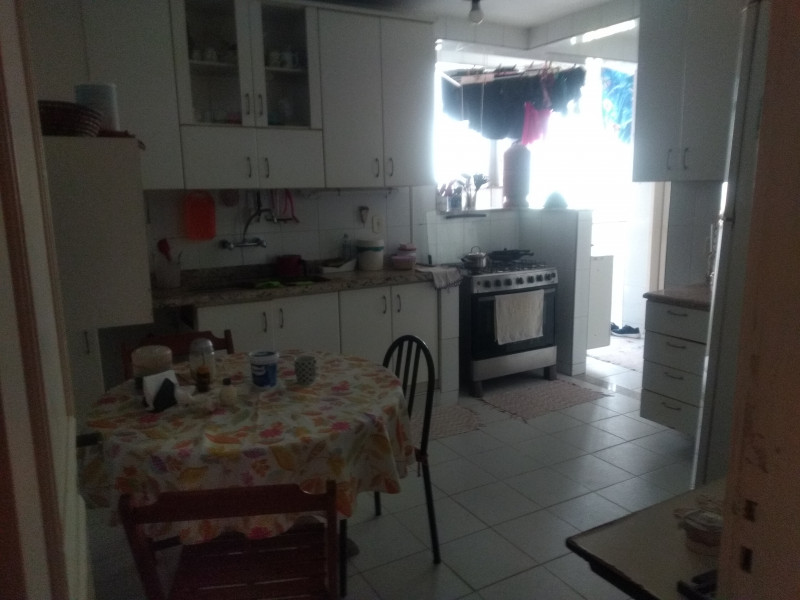 Imagem 4 da galeria do anúncio: quarto amplo no coração de ipanema