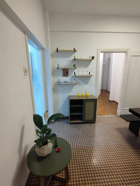 Imagem 3 da galeria do anúncio: quarto disponível em frente a faculdade de direito.