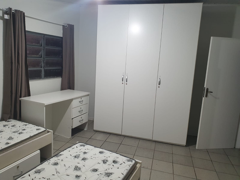 Imagem 3 da galeria do anúncio: REPÚBLICA FEMININA no Centro | Blumenau