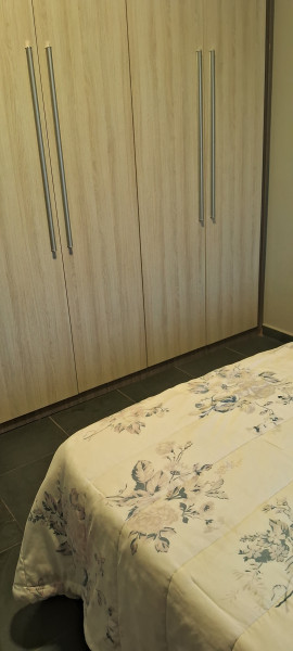 Imagem 5 da galeria do anúncio: Belo quarto de solteiro para mulheres