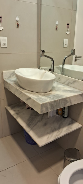 Imagem 4 da galeria do anúncio: Belo quarto de solteiro para mulheres