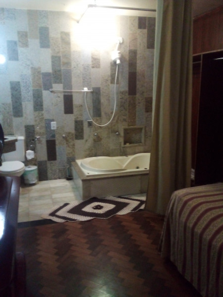 Imagem 14 da galeria do anúncio: Quartos Mobiliados na Asa Sul