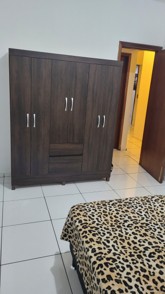 Imagem 2 da galeria do anúncio: Alugo quarto