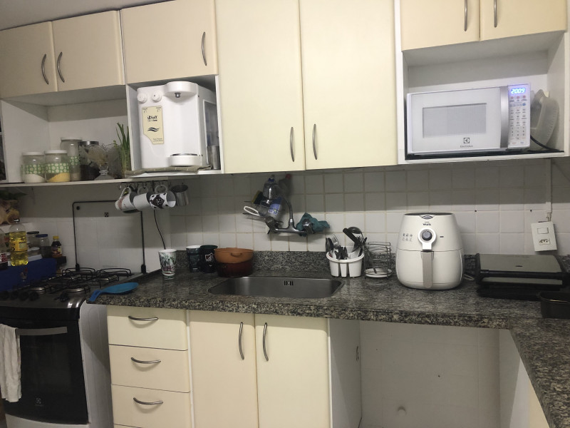 Imagem 3 da galeria do anúncio: suite, arejado e mobiliado.