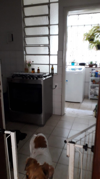 Imagem 5 da galeria do anúncio: Quarto DCE mobiliado na Savassi