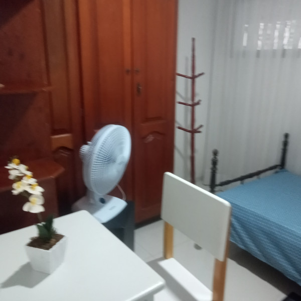 Imagem 3 da galeria do anúncio: Alug. qto.p/estudante de fora, sexo masc.