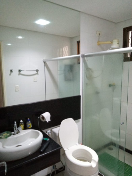 Imagem 5 da galeria do anúncio: Alug. qto.p/estudante de fora, sexo masc.