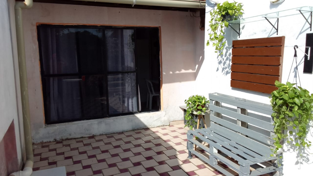 Imagem 1 da galeria do anúncio: Quarto em bairro tranquilo