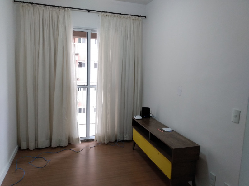 Imagem 1 da galeria do anúncio: QUARTO C/ WC INDIVIDUAL E GARAGEM COND. MARAVILLE