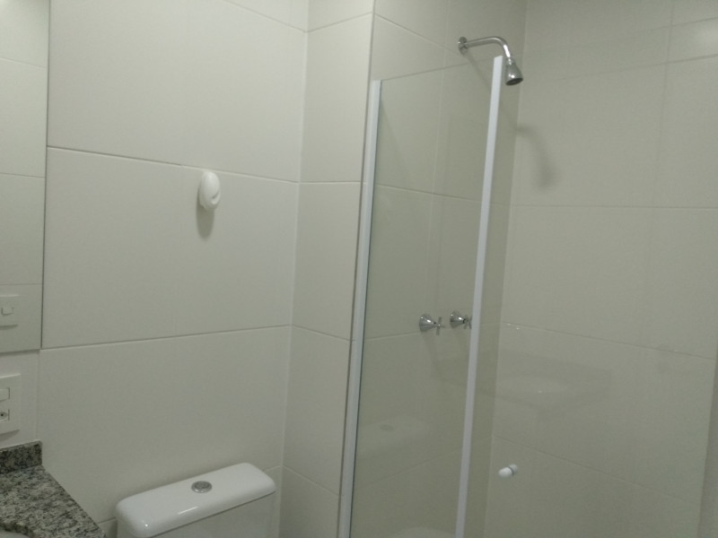 Imagem 6 da galeria do anúncio: QUARTO C/ WC INDIVIDUAL E GARAGEM COND. MARAVILLE