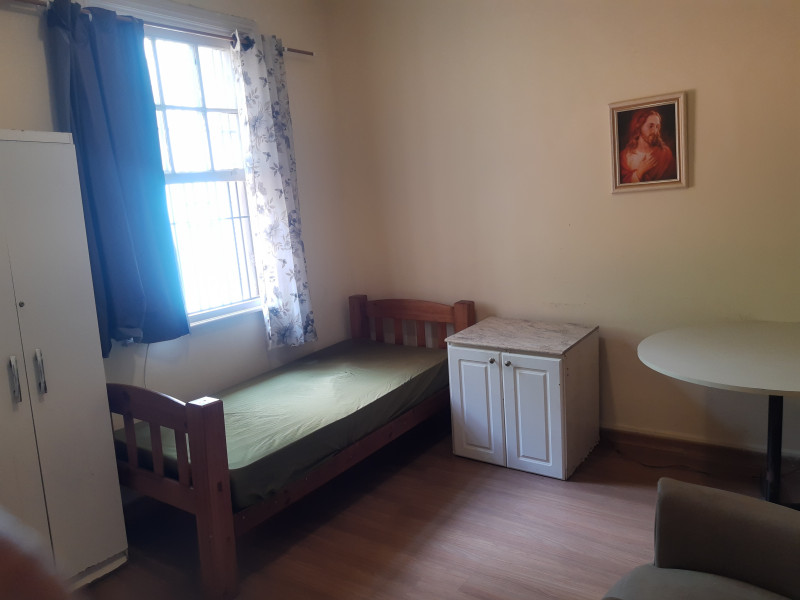 Imagem 1 da galeria do anúncio: Quarto  em Casa lMetro Santana