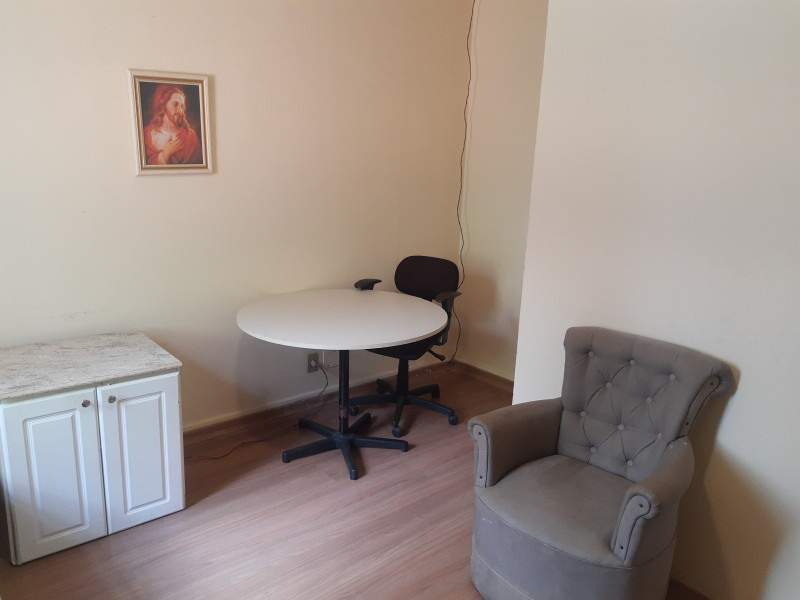 Imagem 2 da galeria do anúncio: Quarto  em Casa lMetro Santana