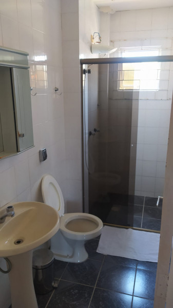 Imagem 9 da galeria do anúncio: Quarto Rebouças, contas inclusas próximo UTFPR e PUC