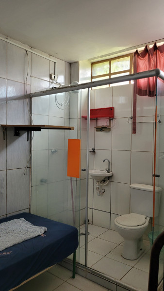 Imagem 3 da galeria do anúncio: quarto mobiliado asa Sul av W3 casa Casa de família