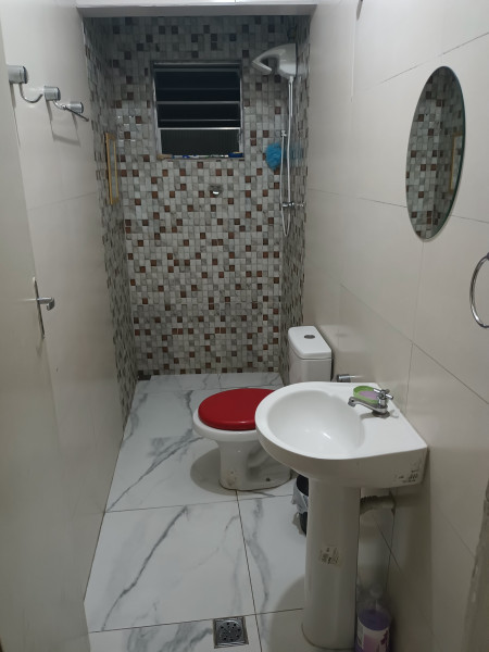 Imagem 6 da galeria do anúncio: Aluga-se quarto individual