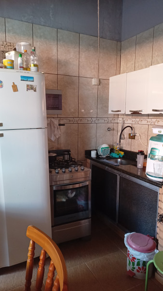 Imagem 2 da galeria do anúncio: Alugo suítes e quartos