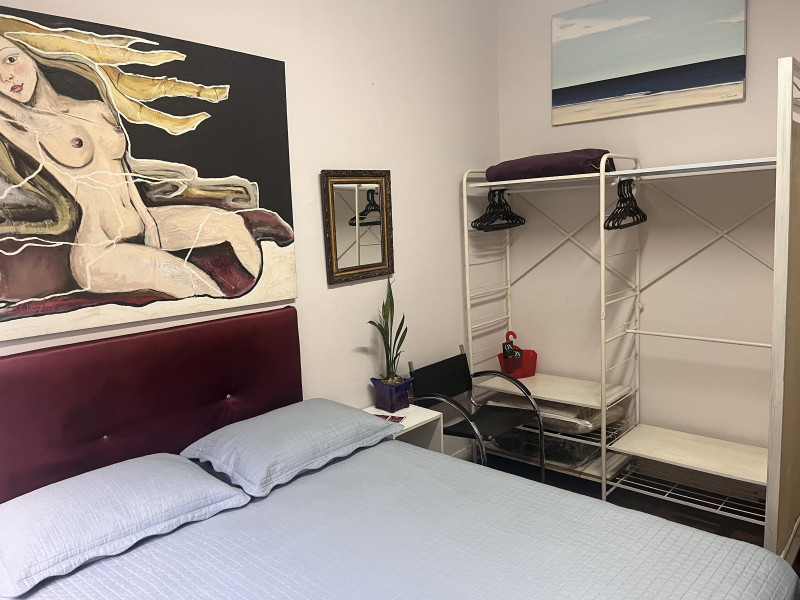 Imagem 6 da galeria do anúncio: Quarto em área nobre e central