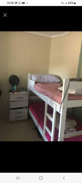 Imagem 6 da galeria do anúncio: casa com vaga compartilhada