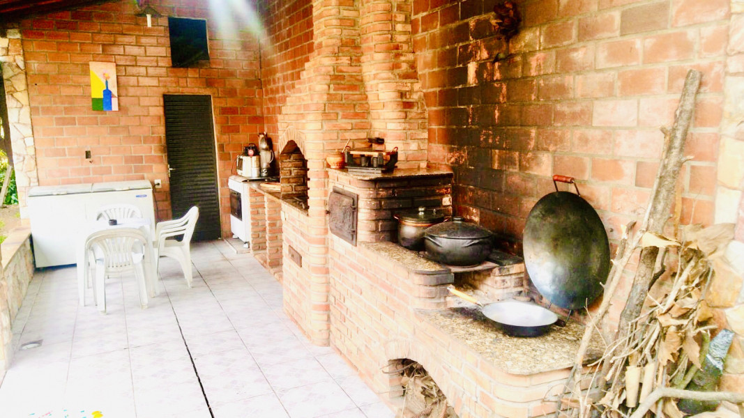 Imagem 4 da galeria do anúncio: Suíte e Quarto