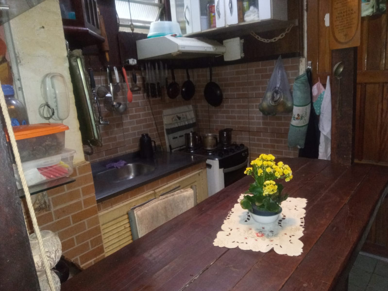 Imagem 13 da galeria do anúncio: COPACABANA..QUARTO DE CASAL. 1900 reais POR MES.