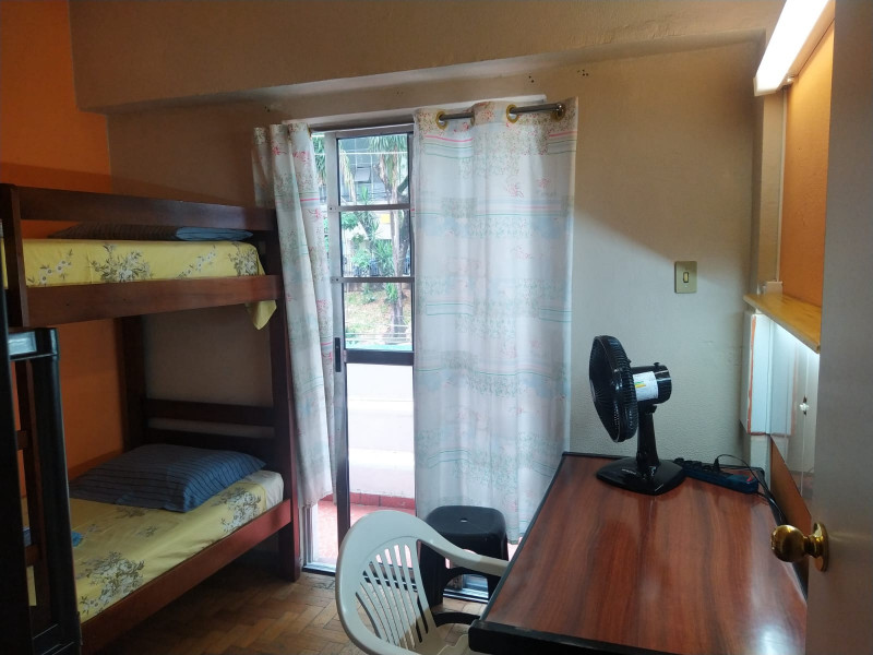 Imagem 2 da galeria do anúncio: Quarto compartilhado Feminino