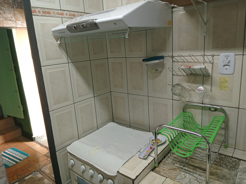 Imagem 2 da galeria do anúncio: Quartos Mobiliados com serviços inclusos