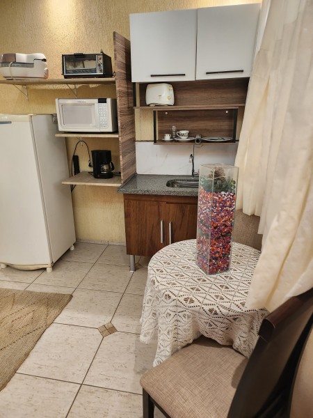 Imagem 8 da galeria do anúncio: Alugo ótima kit net mobiliada