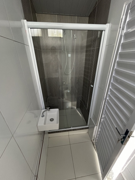 Imagem 6 da galeria do anúncio: QUARTO andar suoerior solteito com WC privativo