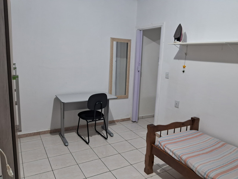 Imagem 4 da galeria do anúncio: SOMENTE ESTUDANTES MULHERES