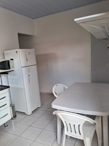 Imagem 5 da galeria do anúncio: SOMENTE ESTUDANTES MULHERES