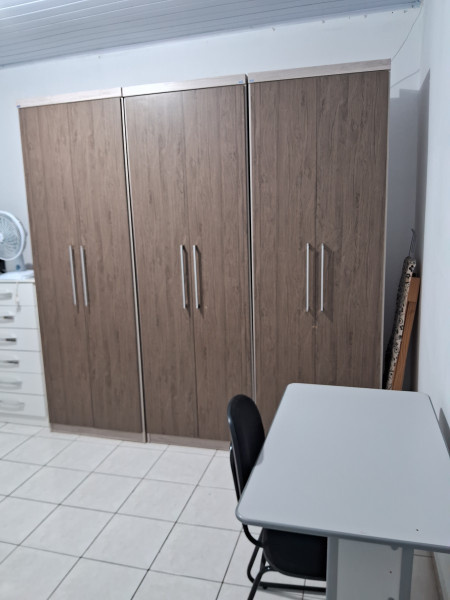 Imagem 3 da galeria do anúncio: SOMENTE ESTUDANTES MULHERES