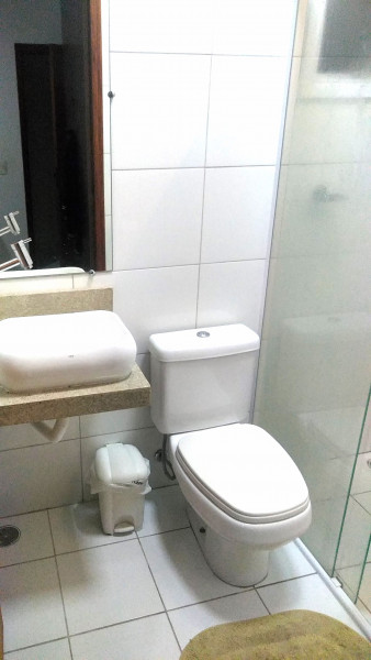 Imagem 6 da galeria do anúncio: SUITE  com Varanda