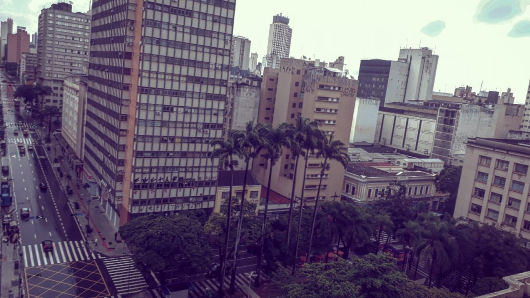 Imagem 3 da galeria do anúncio: Quarto Duplo Grande em Apto no Centro de Campinas