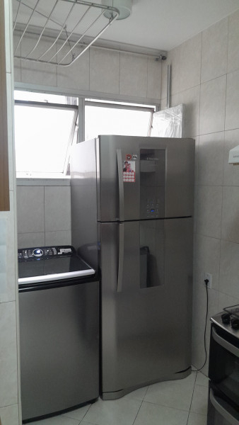 Imagem 11 da galeria do anúncio: Alugo Qt Semi Mobiliado Apt. Praia do Canto