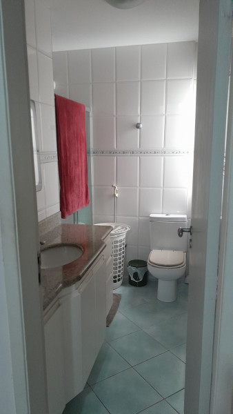 Imagem 16 da galeria do anúncio: Alugo Qt Semi Mobiliado Apt. Praia do Canto