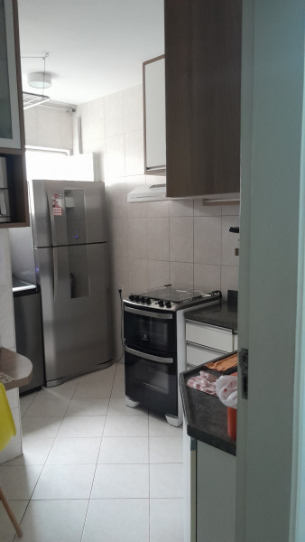 Imagem 13 da galeria do anúncio: Alugo Qt Semi Mobiliado Apt. Praia do Canto