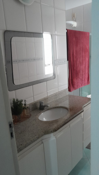 Imagem 15 da galeria do anúncio: Alugo Qt Semi Mobiliado Apt. Praia do Canto